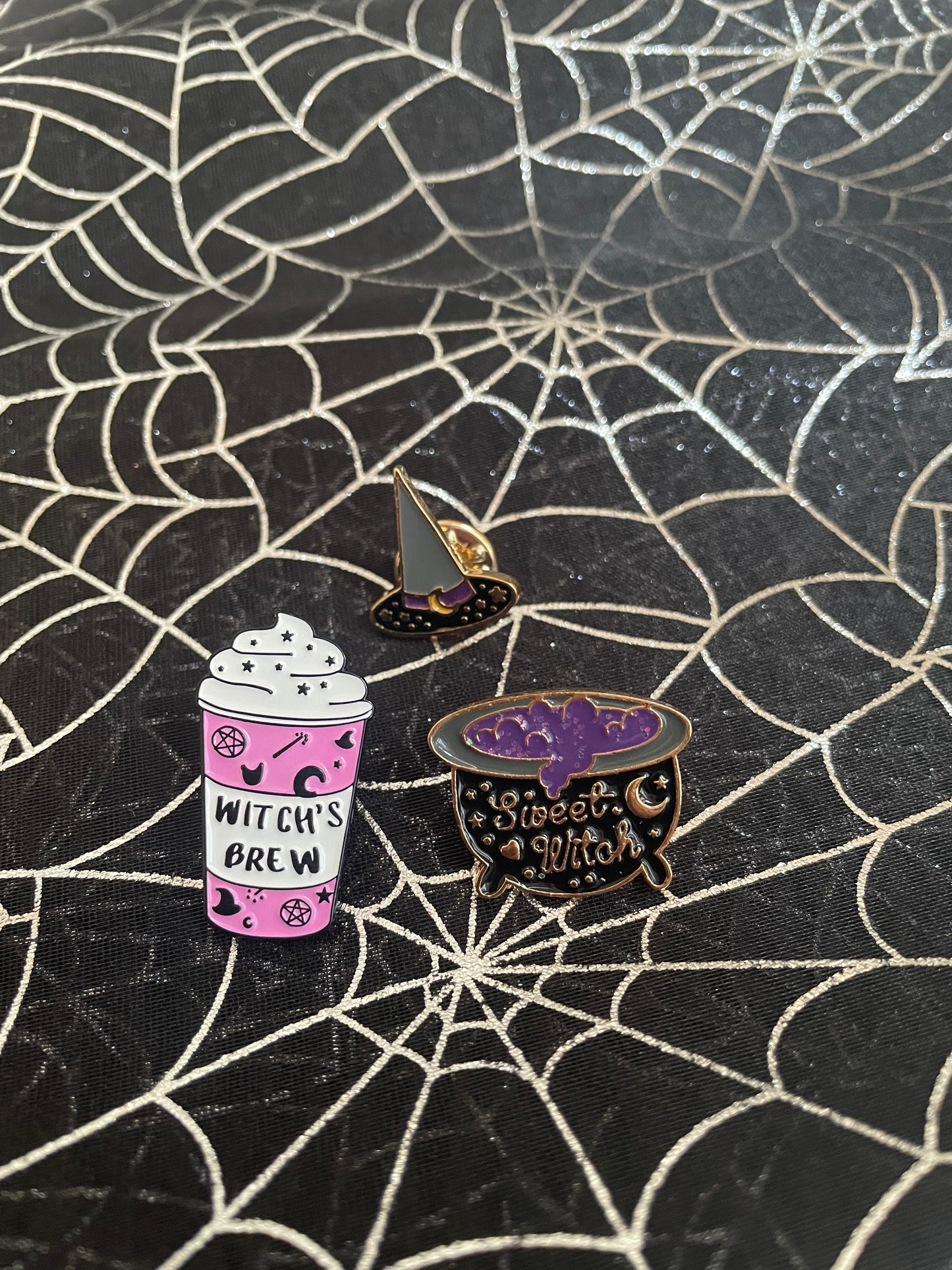 Basic Witch Pin Set